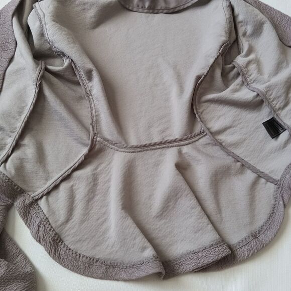 BB Dakota Shimmery Gray Crinkle Textured Long Sleeve Open Front Cardigan Jacket - Picture 6 of 10